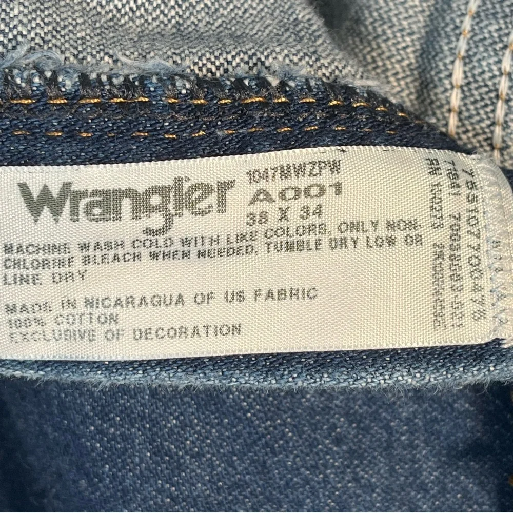 Wrangler Regular Fit Men’s Jeans Sz 38 x 34 Straight